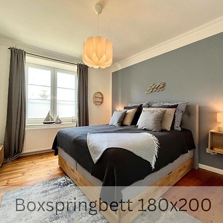 Apartment Meeresbrise Mit Balkon Husum  Exteriör bild